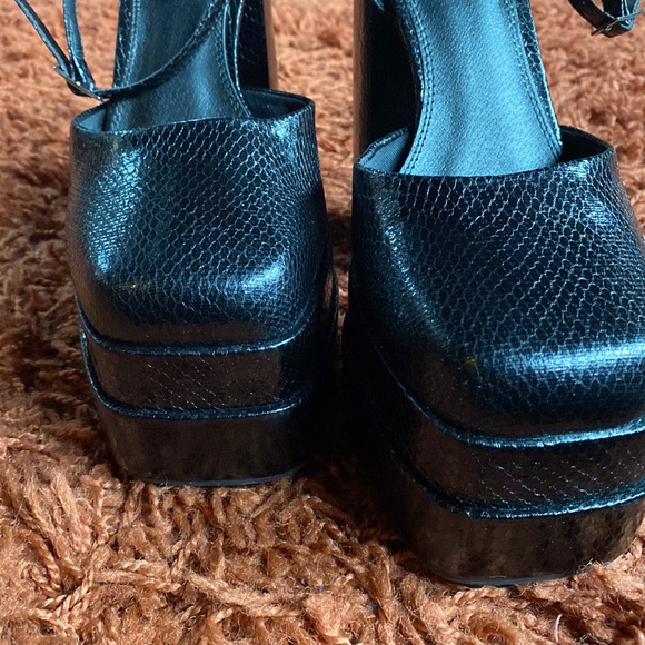 ASOS Design Black Platform Heels - Picture 2 of 5
